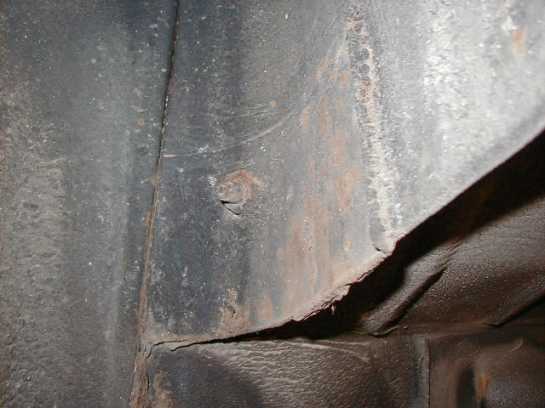 Picture 6 The rust already worked its way through to the outside