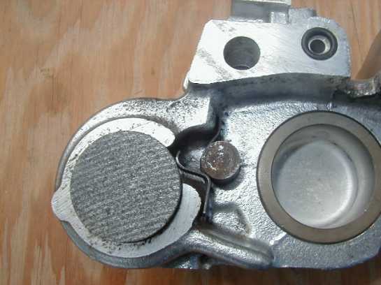 Correct placed emergency brake pad